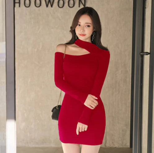 Bodycon Skirts, Pencil Skirts & Halter Dresses for a Sophisticated Look