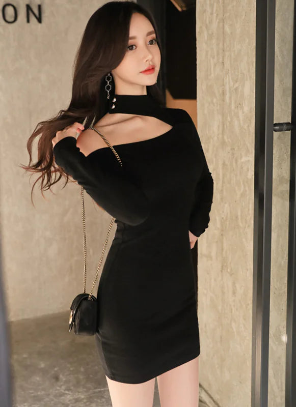 Bodycon Skirts, Pencil Skirts & Halter Dresses for a Sophisticated Look
